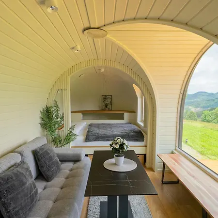 Glamping Skrytin * Dobkovice