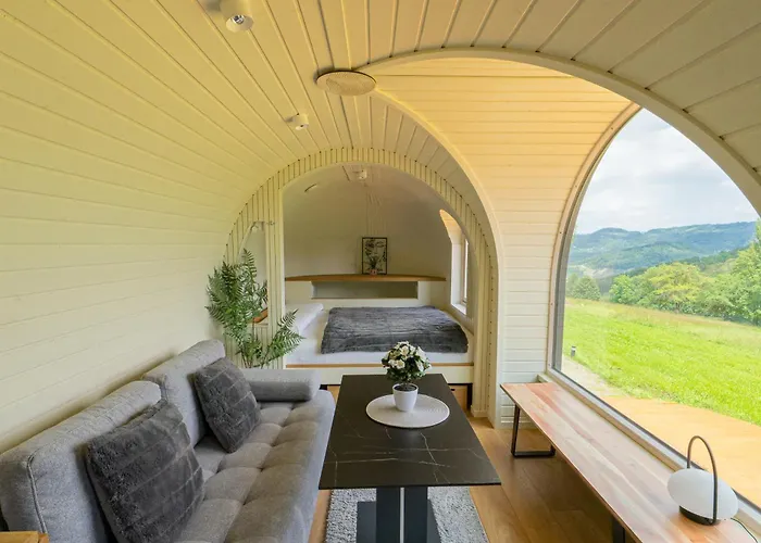 Glamping Skrytin * Dobkovice